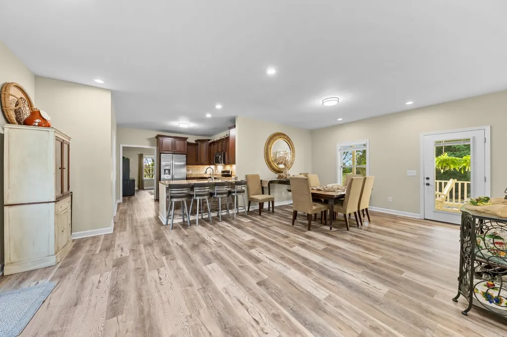 4751 Thick Road Chapel Hill TN 37034