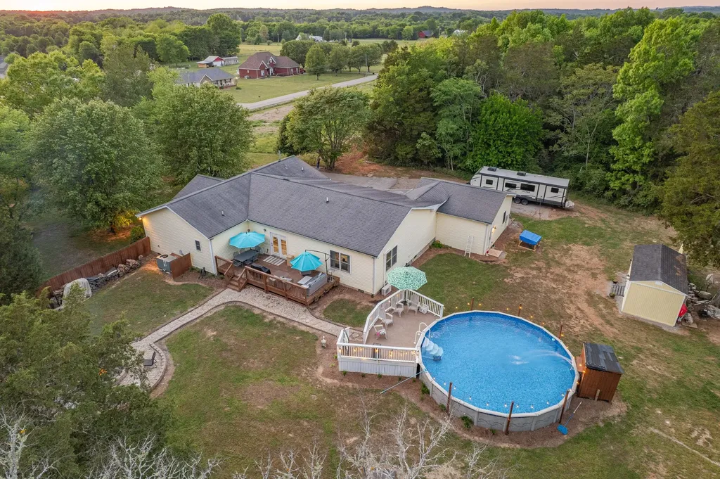 4751 Thick Road Chapel Hill TN 37034