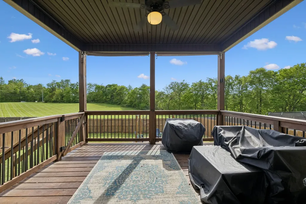 1035 Barnhill Road Clarksville TN 37043