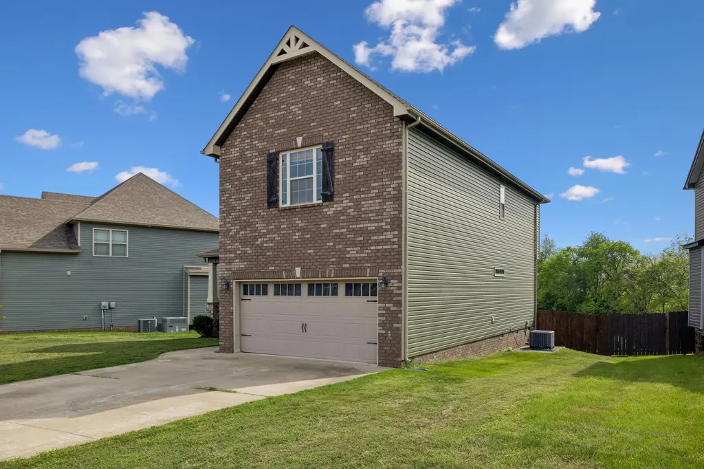 1035 Barnhill Road Clarksville TN 37043