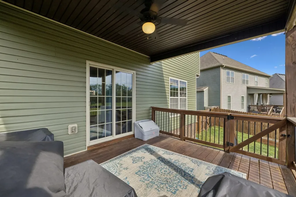 1035 Barnhill Road Clarksville TN 37043