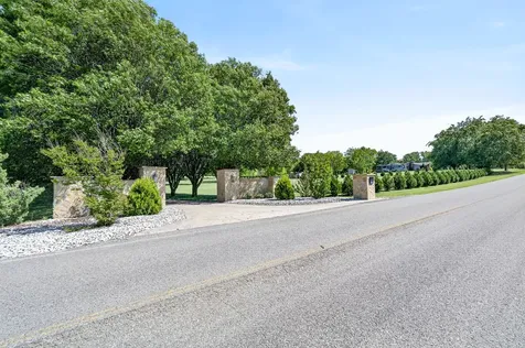 2235 Hidden Cove Road Cookeville TN 38506