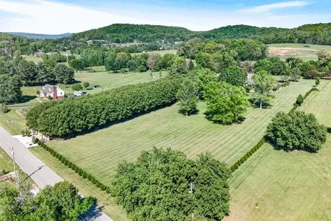 2235 Hidden Cove Road Cookeville TN 38506
