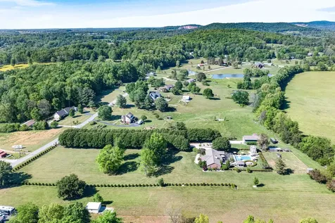 2235 Hidden Cove Road Cookeville TN 38506