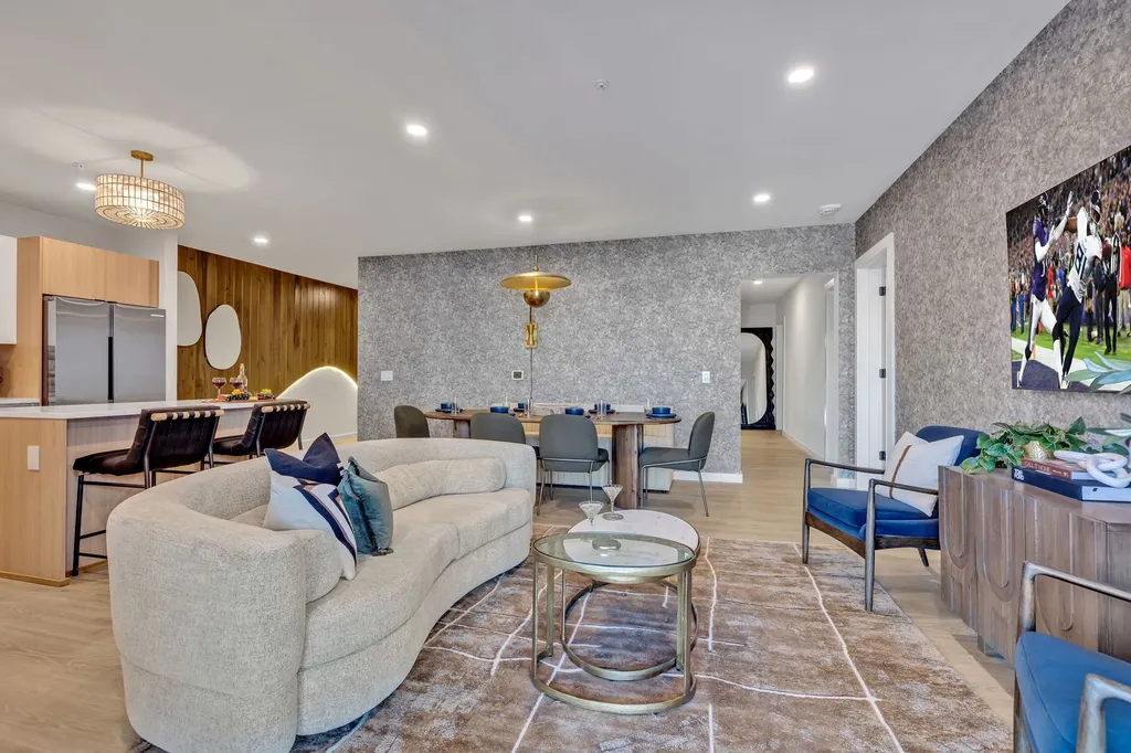 635 7th Ave, S Nashville TN 37203