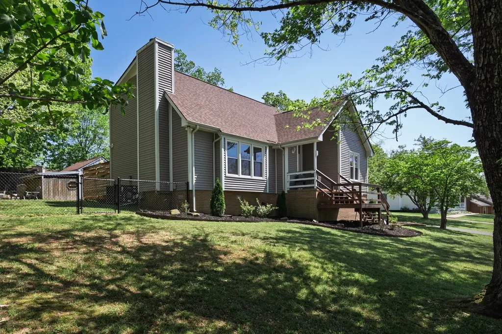 840 Hillside Drive Springfield TN 37172