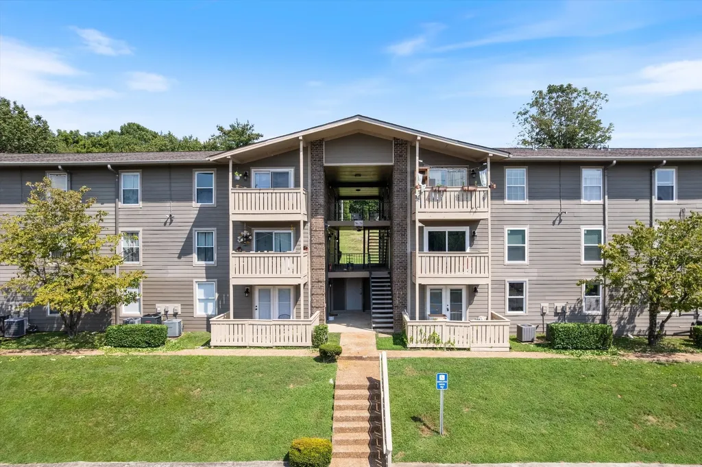 707 Ashlawn Place Nashville TN 37211