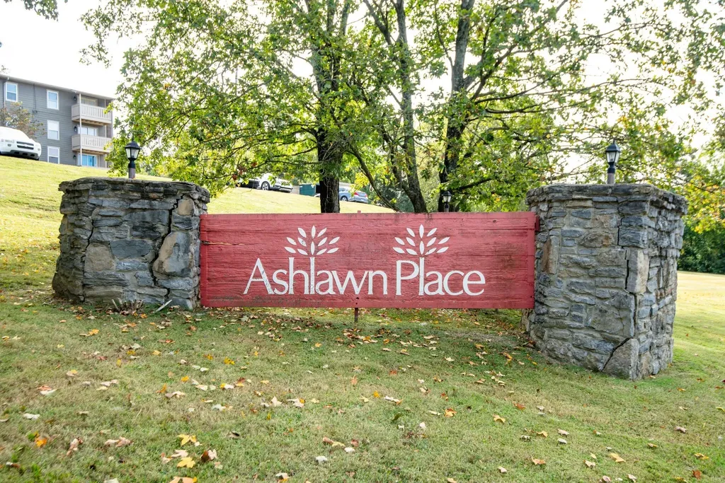 707 Ashlawn Place Nashville TN 37211