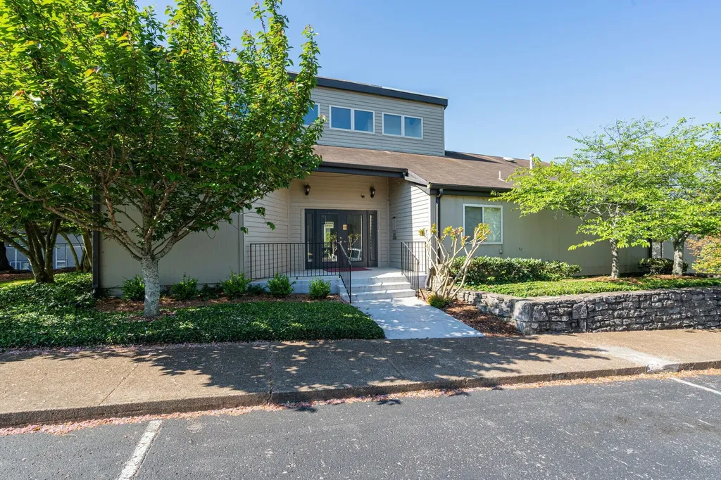 404 Summit Ridge Place Nashville TN 37215