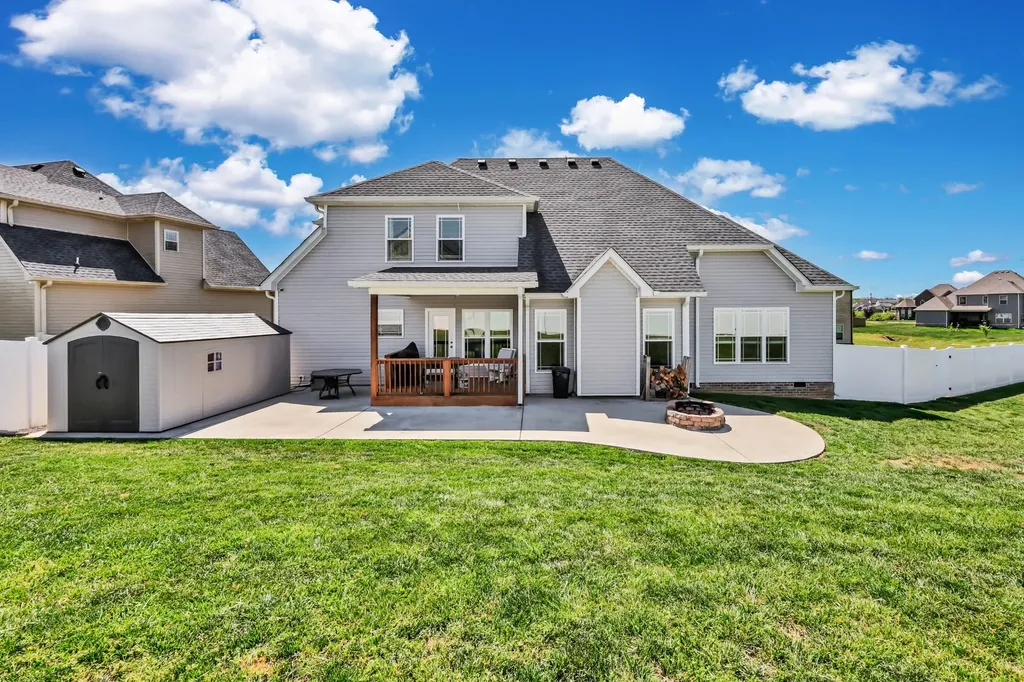153 Chisum Court Clarksville TN 37043