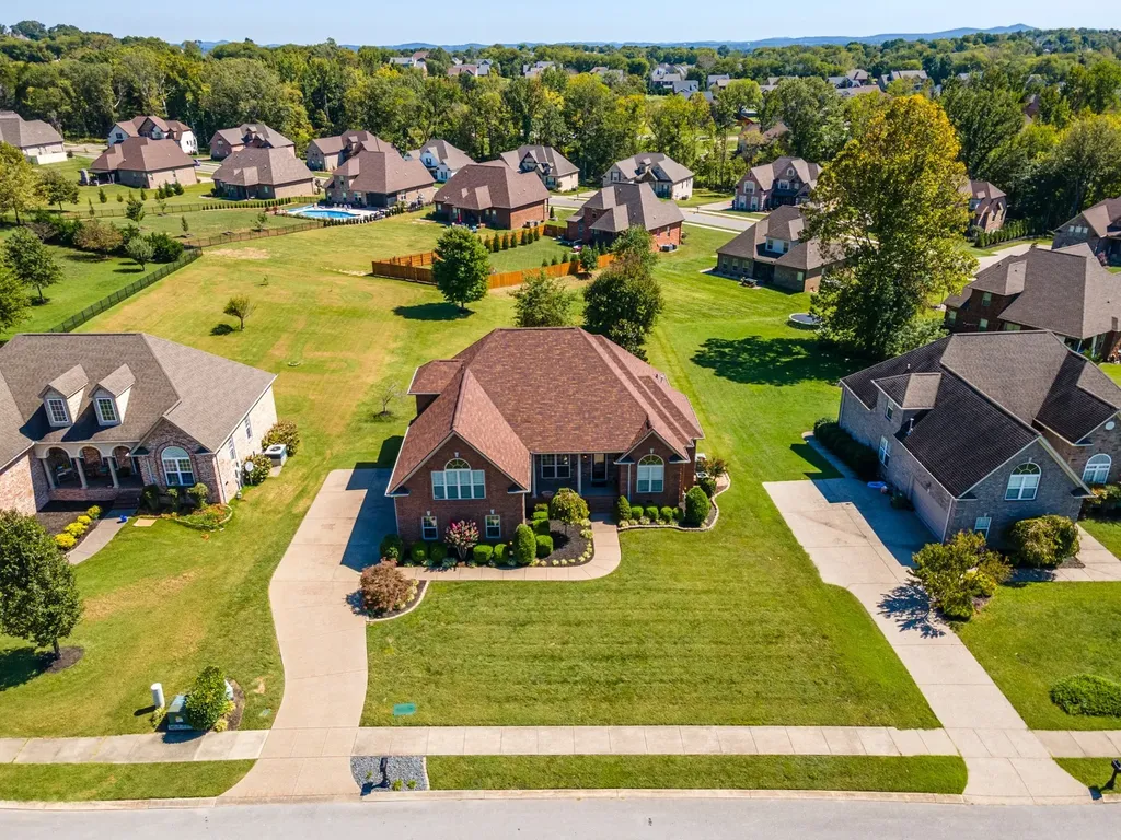 219 Amana Drive Lebanon TN 37087
