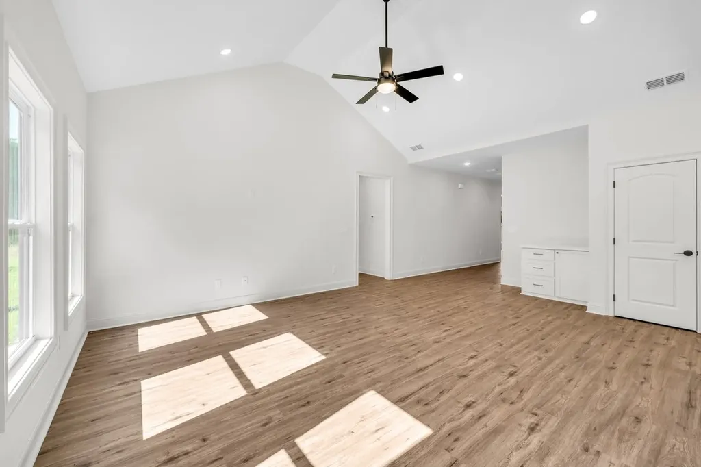 2728 Bains Road Hillsboro TN 37342