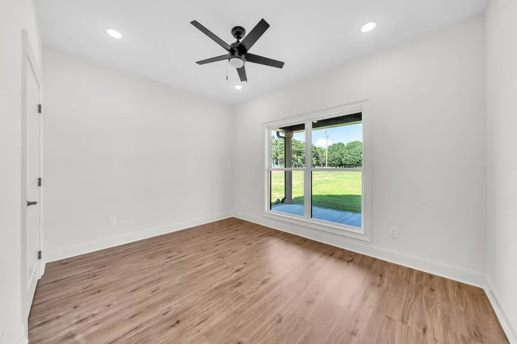 2728 Bains Road Hillsboro TN 37342