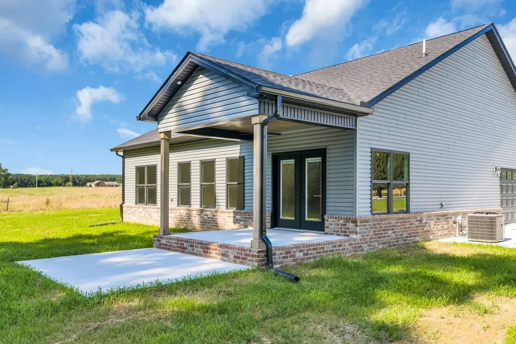 2728 Bains Road Hillsboro TN 37342