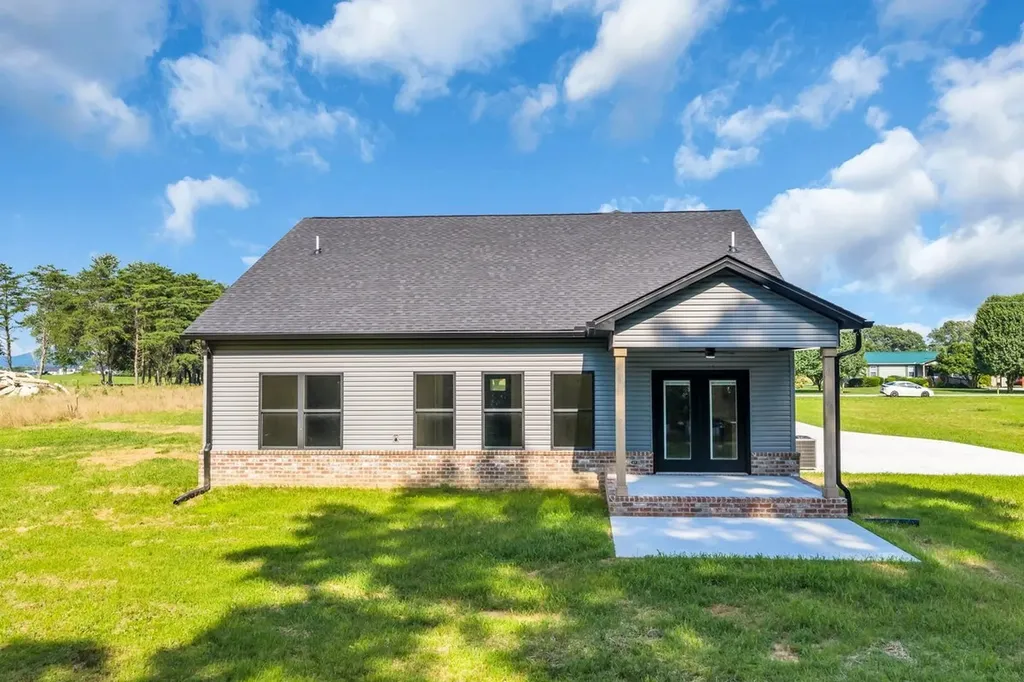 2728 Bains Road Hillsboro TN 37342