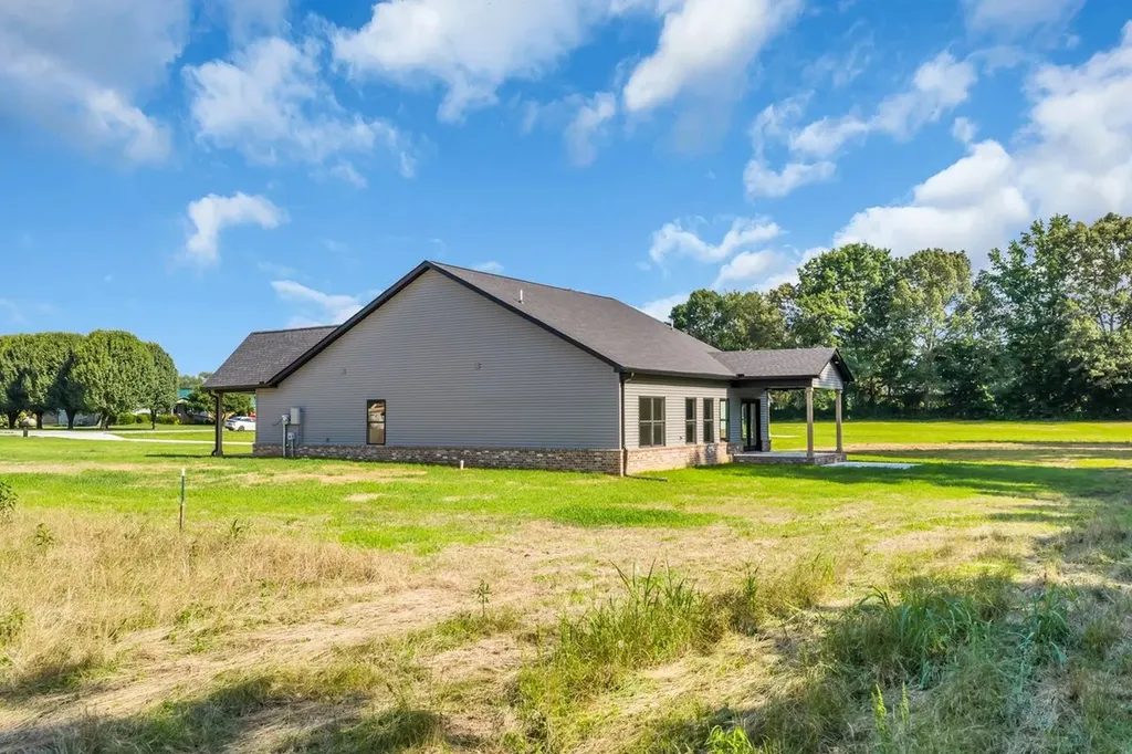2728 Bains Road Hillsboro TN 37342