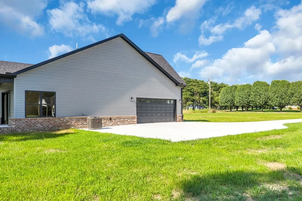 2728 Bains Road Hillsboro TN 37342