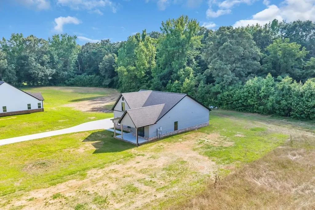 2728 Bains Road Hillsboro TN 37342