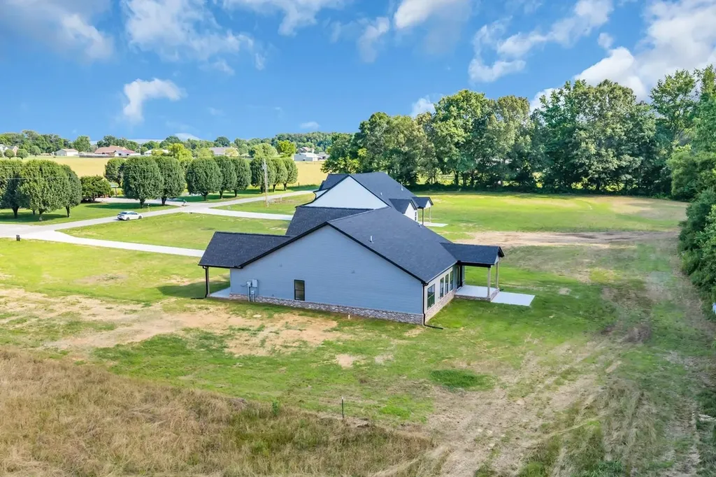2728 Bains Road Hillsboro TN 37342