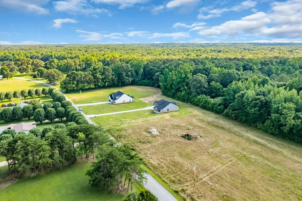 2728 Bains Road Hillsboro TN 37342
