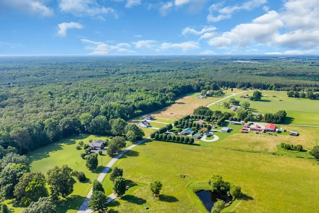 2728 Bains Road Hillsboro TN 37342