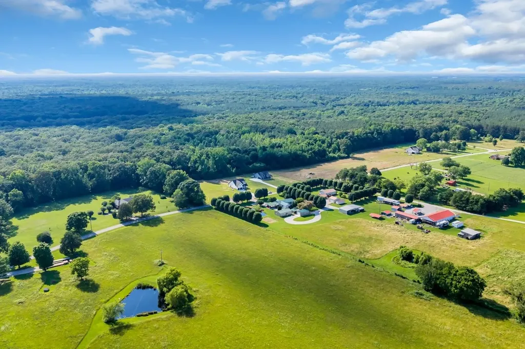 2728 Bains Road Hillsboro TN 37342