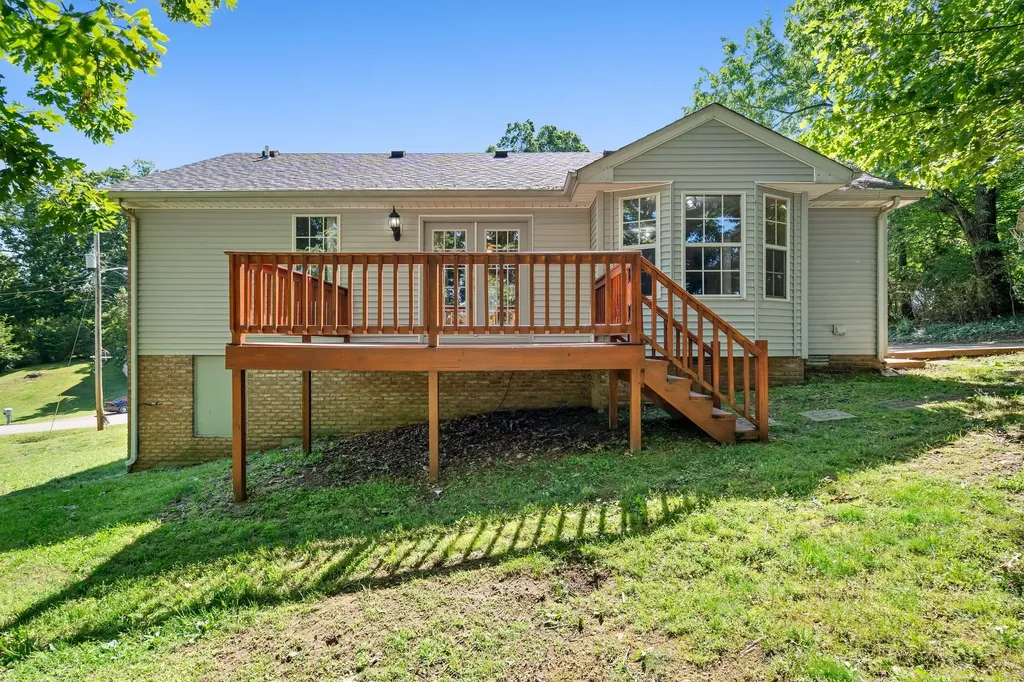 208 Luther Court Dickson TN 37055