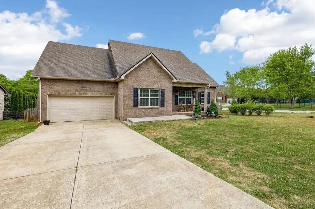 592 Twin Oak Drive Murfreesboro TN 37130