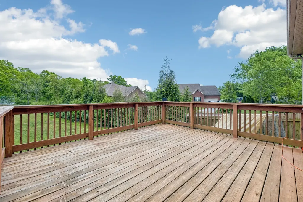 592 Twin Oak Drive Murfreesboro TN 37130