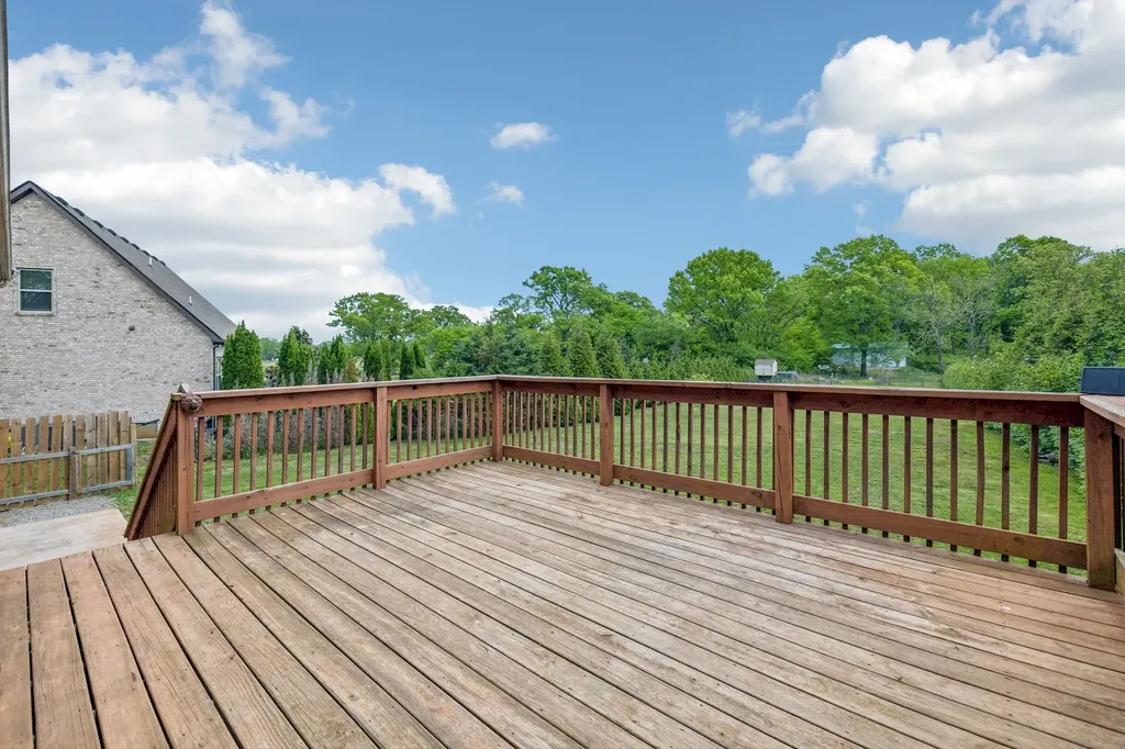 592 Twin Oak Drive Murfreesboro TN 37130