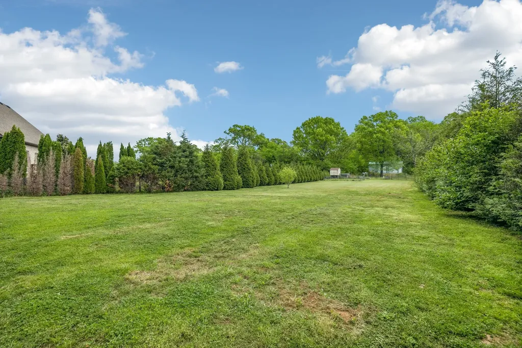 592 Twin Oak Drive Murfreesboro TN 37130