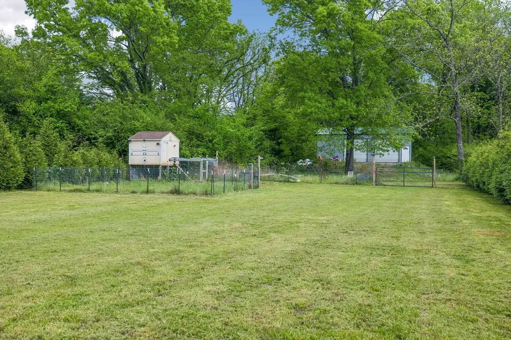 592 Twin Oak Drive Murfreesboro TN 37130