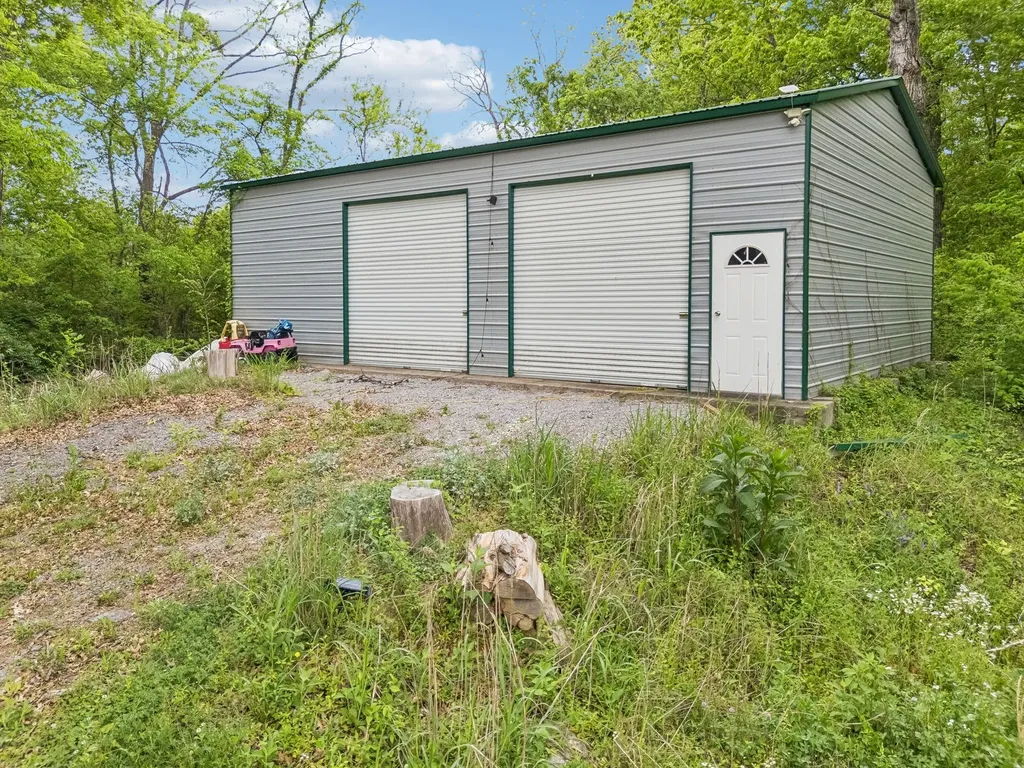 592 Twin Oak Drive Murfreesboro TN 37130