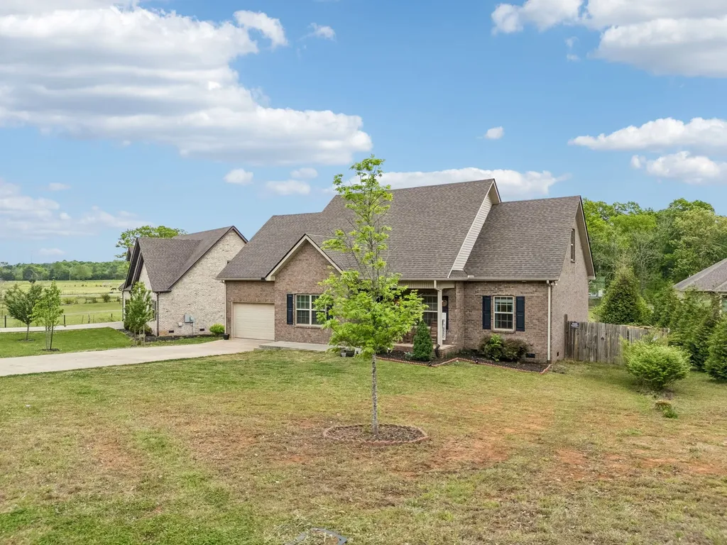 592 Twin Oak Drive Murfreesboro TN 37130