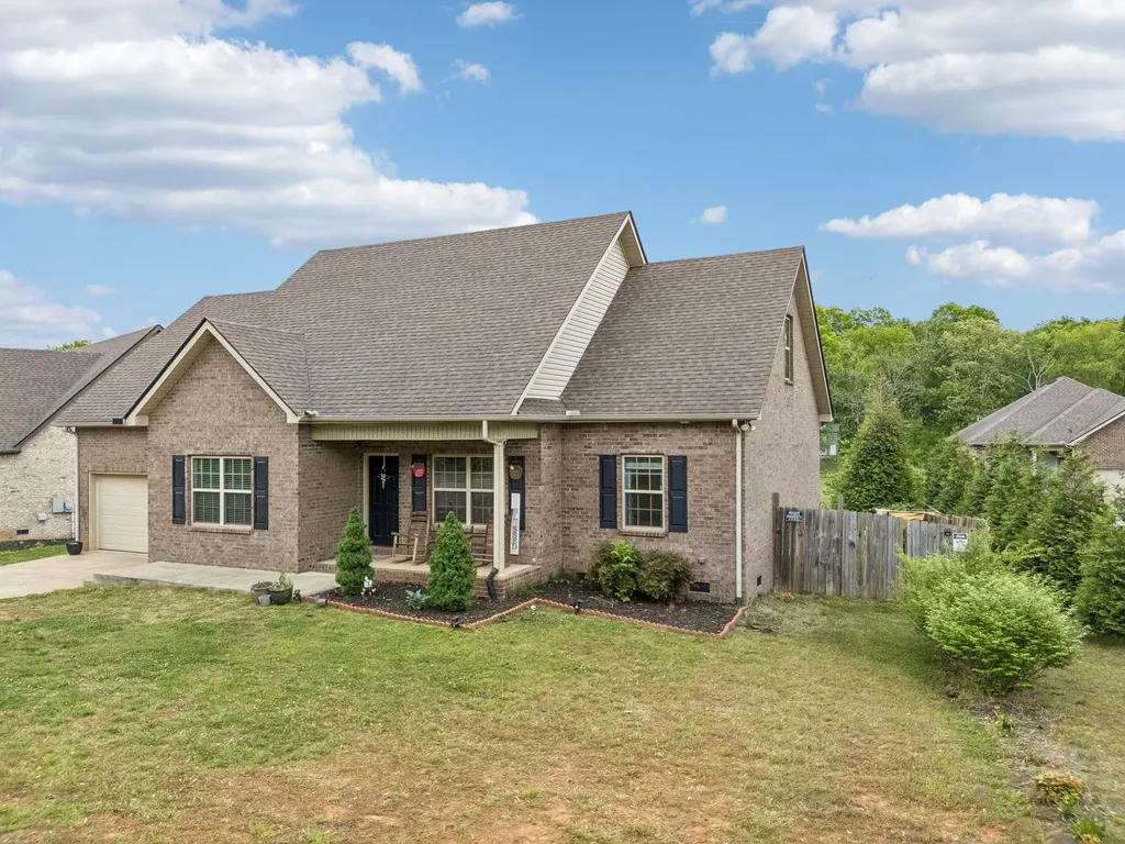592 Twin Oak Drive Murfreesboro TN 37130