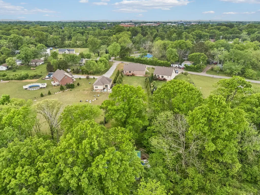592 Twin Oak Drive Murfreesboro TN 37130