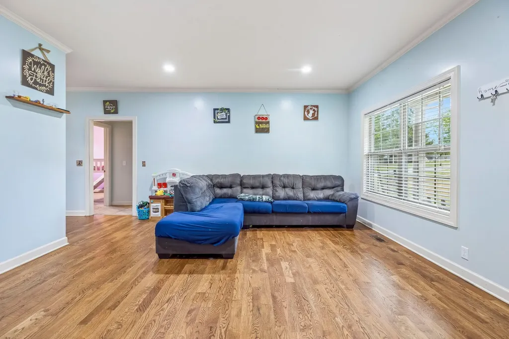 592 Twin Oak Drive Murfreesboro TN 37130