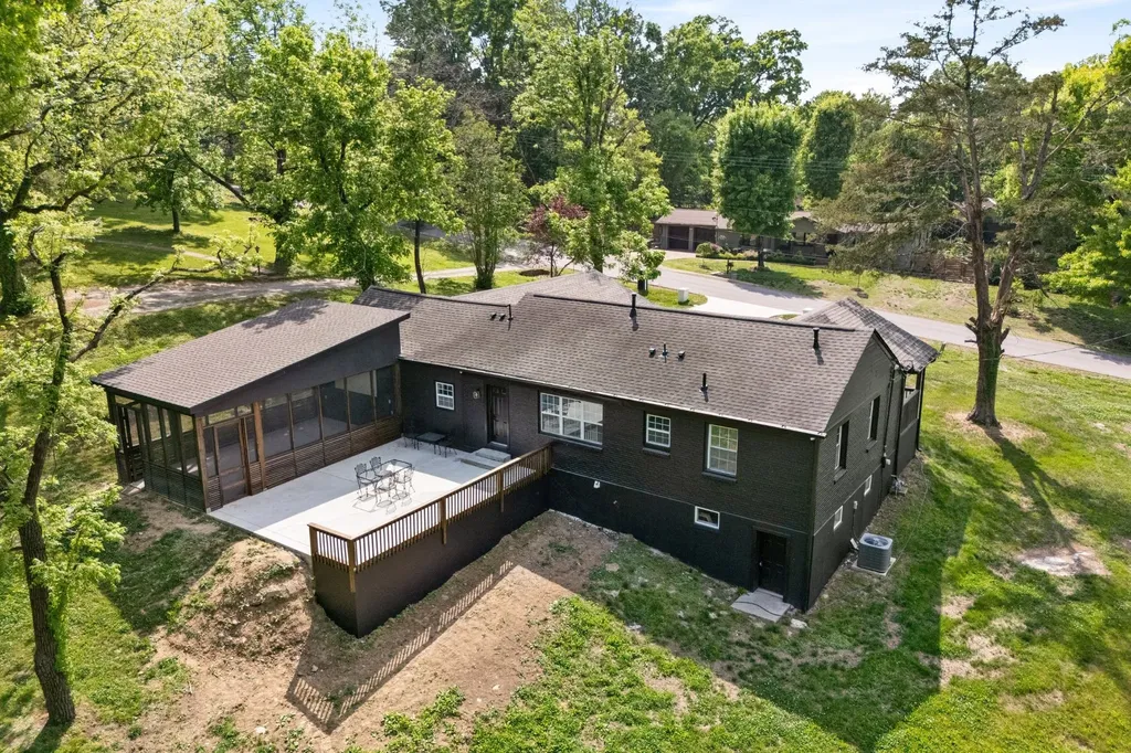 515 Catalina Drive Nashville TN 37217