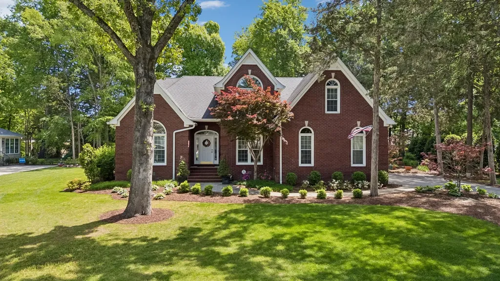 2230 Northwoods Drive Murfreesboro TN 37130