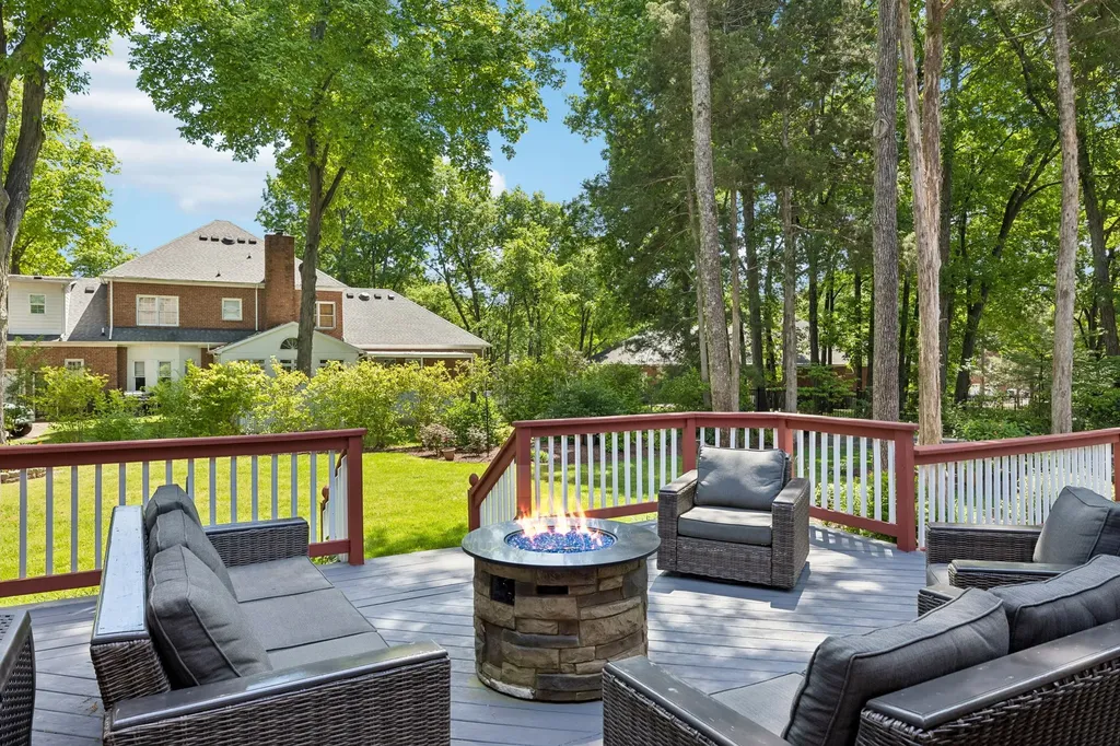 2230 Northwoods Drive Murfreesboro TN 37130