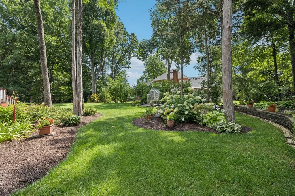 2230 Northwoods Drive Murfreesboro TN 37130