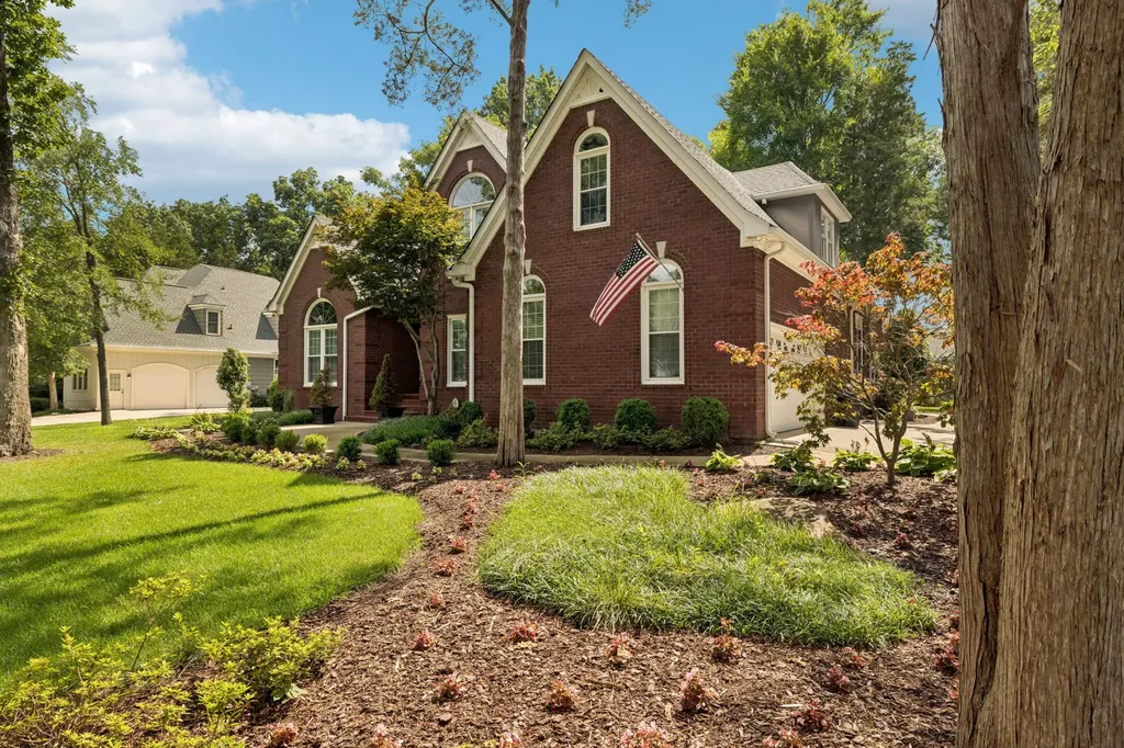 2230 Northwoods Drive Murfreesboro TN 37130