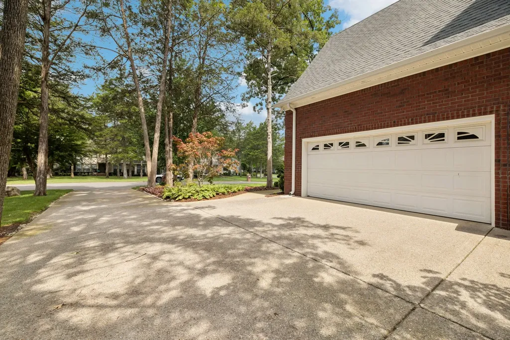 2230 Northwoods Drive Murfreesboro TN 37130