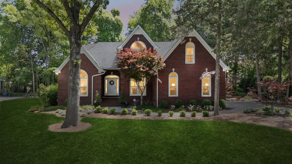 2230 Northwoods Drive Murfreesboro TN 37130