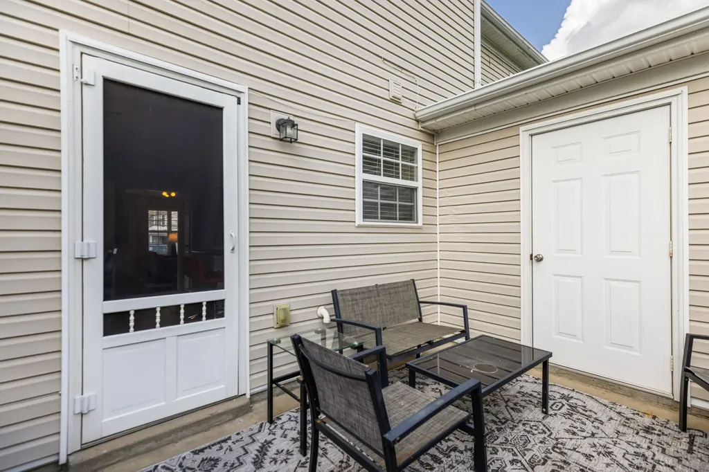 1938 Shaylin Loop Antioch TN 37013