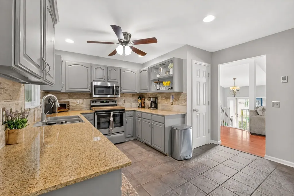722 Lone Oak Drive Pegram TN 37143