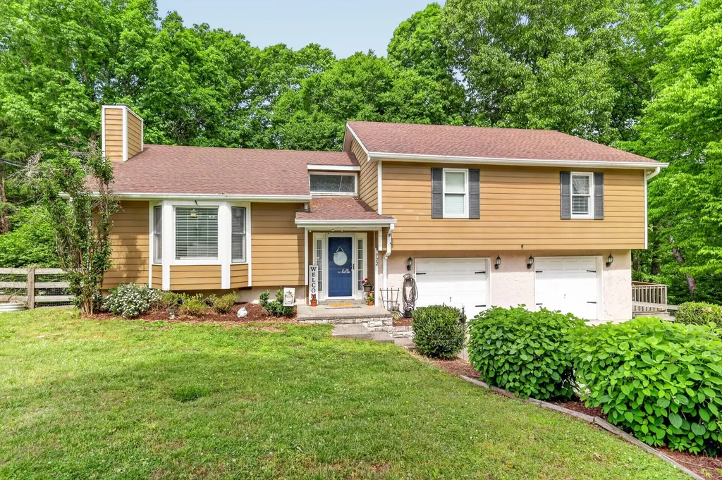 722 Lone Oak Drive Pegram TN 37143