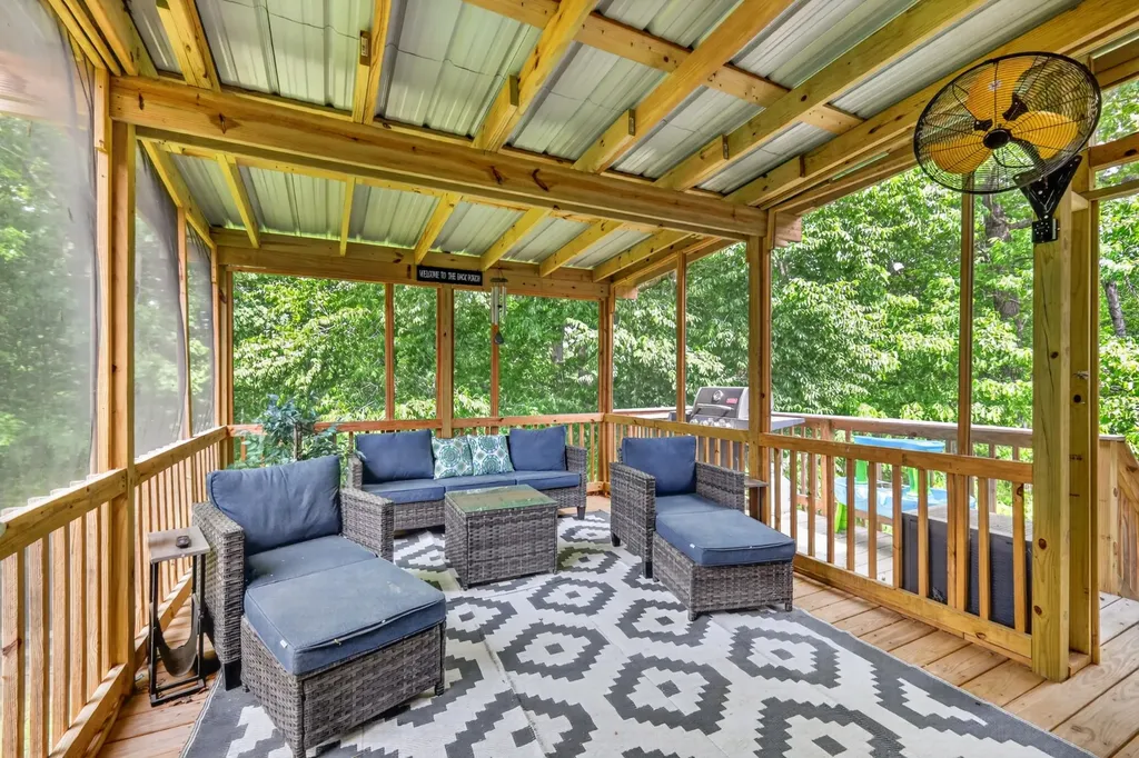 722 Lone Oak Drive Pegram TN 37143