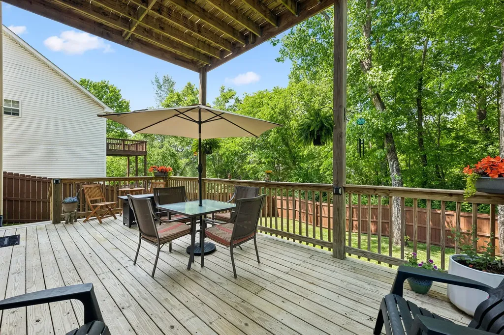 2521 Edinburgh Street Old Hickory TN 37138