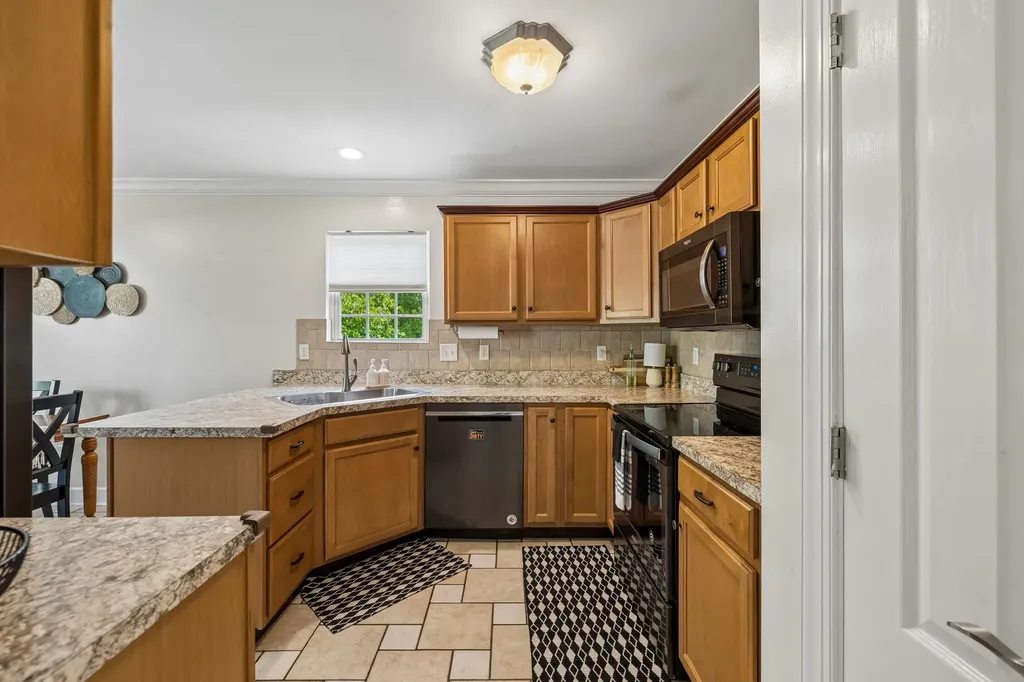 2521 Edinburgh Street Old Hickory TN 37138